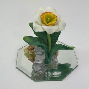Reflections in Bloom Daffodil Sculpture with Mirror Base 1999 Cosmos Home Decor